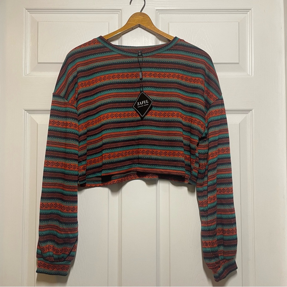 NWT Zaful Womens Size 8 Medium Long Sleeve Sweater Top Christmas Semi Cropped